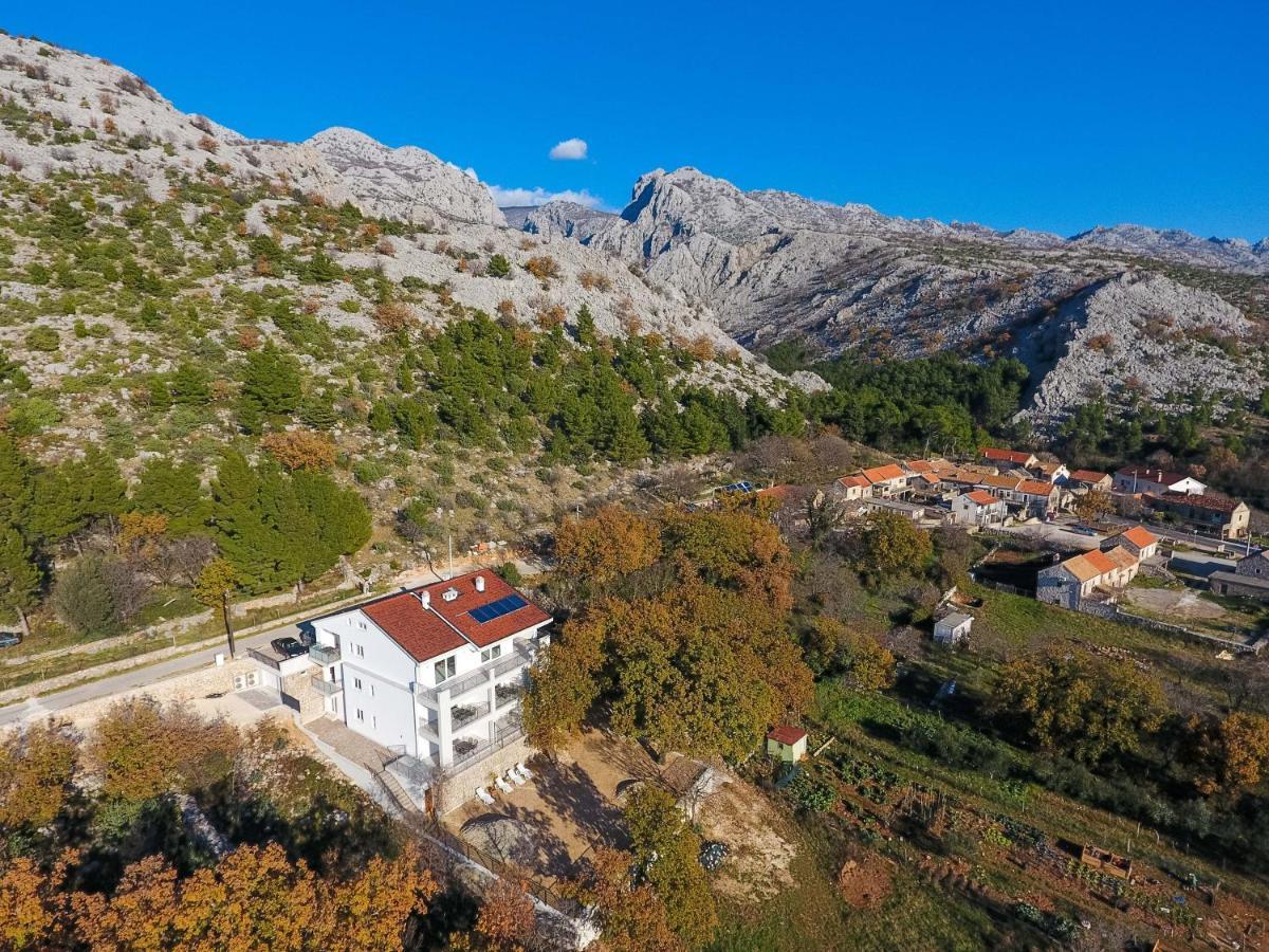 Apartmani Villa Paulo Starigrad Paklenica Luaran gambar