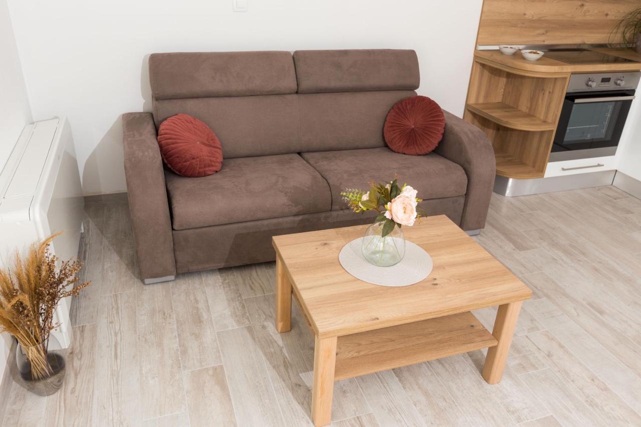 Apartmani Villa Paulo Starigrad Paklenica Luaran gambar